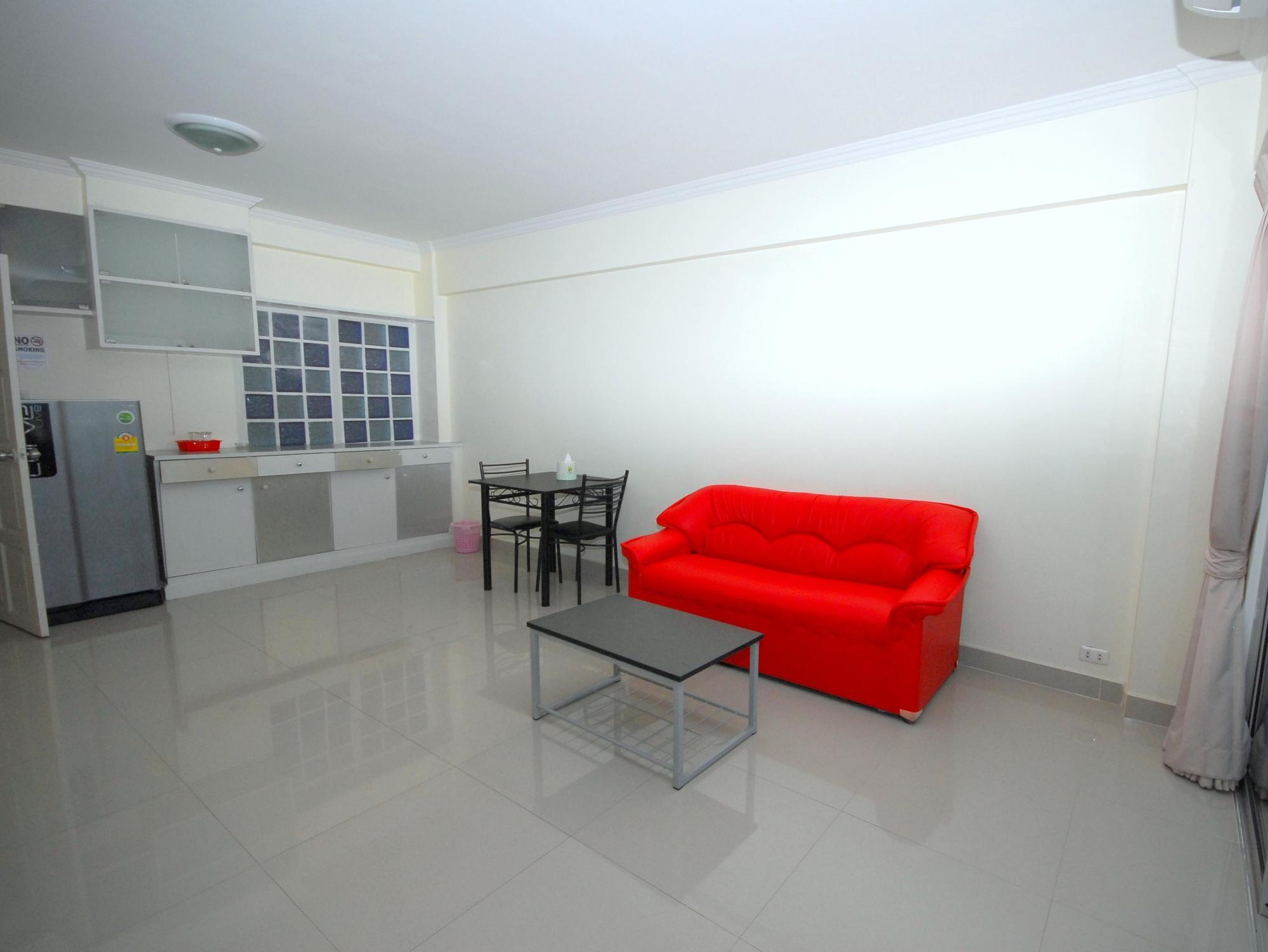 Cozy Loft Hostel Pattaya Exterior foto
